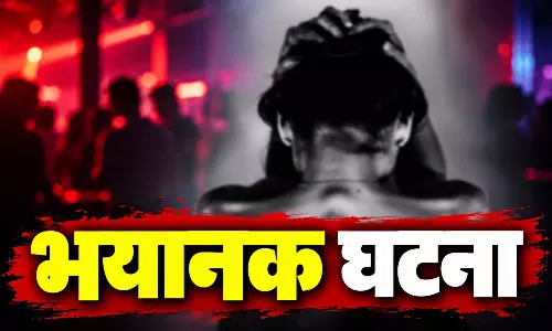 नाइटक्लब में महिला से बर्बरता, कपड़े उतरवाकर पिटाई का आरोप, हिरासत में मैनेजर नाइटक्लब में महिला से बर्बरता, कपड़े उतरवाकर पिटाई का आरोप, हिरासत में मैनेजर