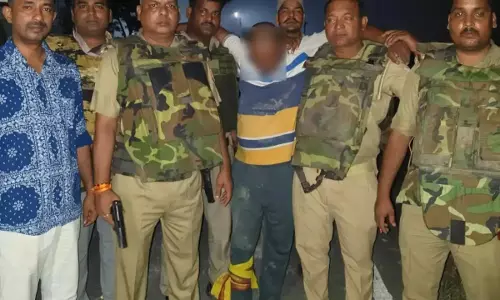 वांछित दो आरोपित मुठभेड़ में गिरफ्तार, गोवध के मुकदमे में थे नामजद