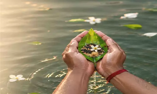 Pitru Paksha 2026 : नर्मदा के दर्शन मात्र से मिलता है पुण्य, स्कंद पुराण के इस श्लोक में बताया गया है अद्भुत महत्व
