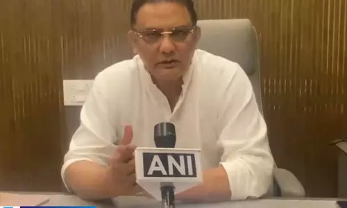 SIR पर अज़हरुद्दीन के तेवर, फॉर्म 7 को लेकर उठाए सवाल SIR पर अज़हरुद्दीन के तेवर, फॉर्म 7 को लेकर उठाए सवाल