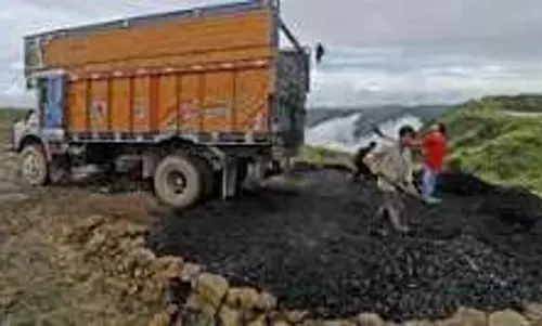 असम में CGST का एक्शन: कोयला गाड़ियों पर ₹40.42 लाख का जुर्माना