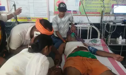 रास्ता विवाद ने लिया हिंसक रूप, चौकीदार के भतीजे को मारी गोली; पेट में गोली लगने से हालत गंभीर