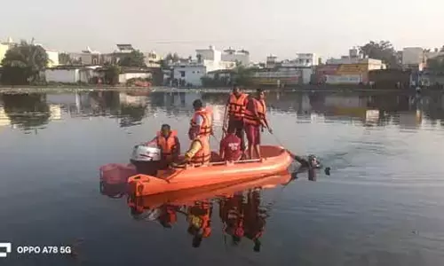 शिव शक्ति तालाब में नहाने उतरा युवक गहरे पानी में डूबा शिव शक्ति तालाब में नहाने उतरा युवक गहरे पानी में डूबा