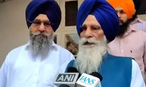 गुरुद्वारों के लिए बने ‘ऑल इंडिया गुरुद्वारा एक्ट’, जगदीश सिंह झिंडा ने अकाल तख्त को सौंपा ज्ञापन गुरुद्वारों के लिए बने ‘ऑल इंडिया गुरुद्वारा एक्ट’, जगदीश सिंह झिंडा ने अकाल तख्त को सौंपा ज्ञापन