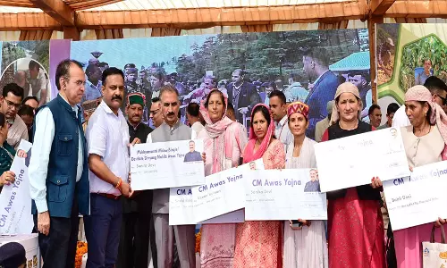 निर्माण श्रमिकों के खाते में पहुंची करोड़ों की सहायता