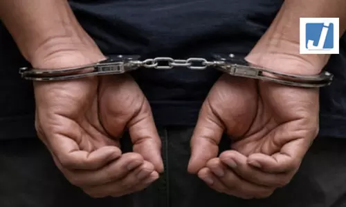 फ्री फायर गेम की आईडी को लेकर विवाद, दोस्त ने गला रेतकर की हत्या की कोशिश, 3 गिरफ्तार फ्री फायर गेम की आईडी को लेकर विवाद, दोस्त ने गला रेतकर की हत्या की कोशिश, 3 गिरफ्तार