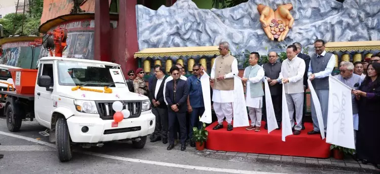 MG मार्ग पर 157वीं गांधी जयंती, स्वच्छता, कचरा प्रबंधन और नागरिक भागीदारी पर जोर MG मार्ग पर 157वीं गांधी जयंती, स्वच्छता, कचरा प्रबंधन और नागरिक भागीदारी पर जोर