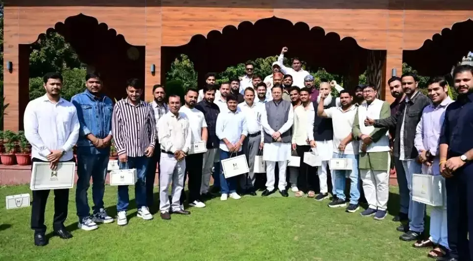हरियाणा के युवाओं ने उत्तराखंड यात्रा के अनुभव मुख्यमंत्री से साझा किए हरियाणा के युवाओं ने उत्तराखंड यात्रा के अनुभव मुख्यमंत्री से साझा किए