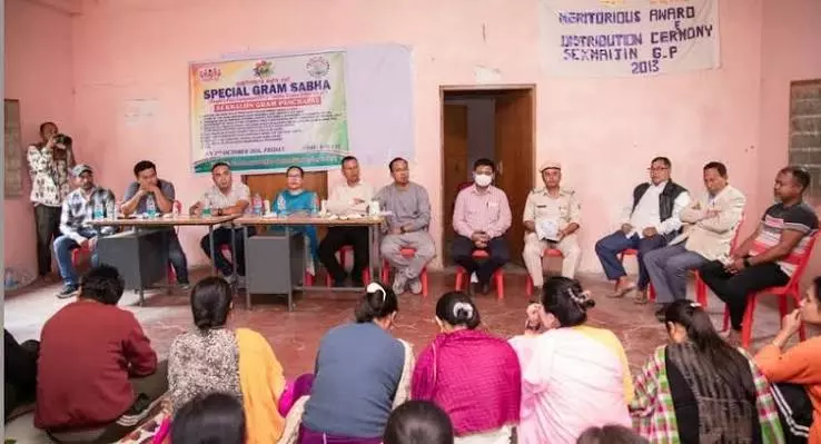 मणिपुर के गांवों की पहल: बाल-विवाह मुक्त दर्जा पाने की तैयारी मणिपुर के गांवों की पहल: बाल-विवाह मुक्त दर्जा पाने की तैयारी