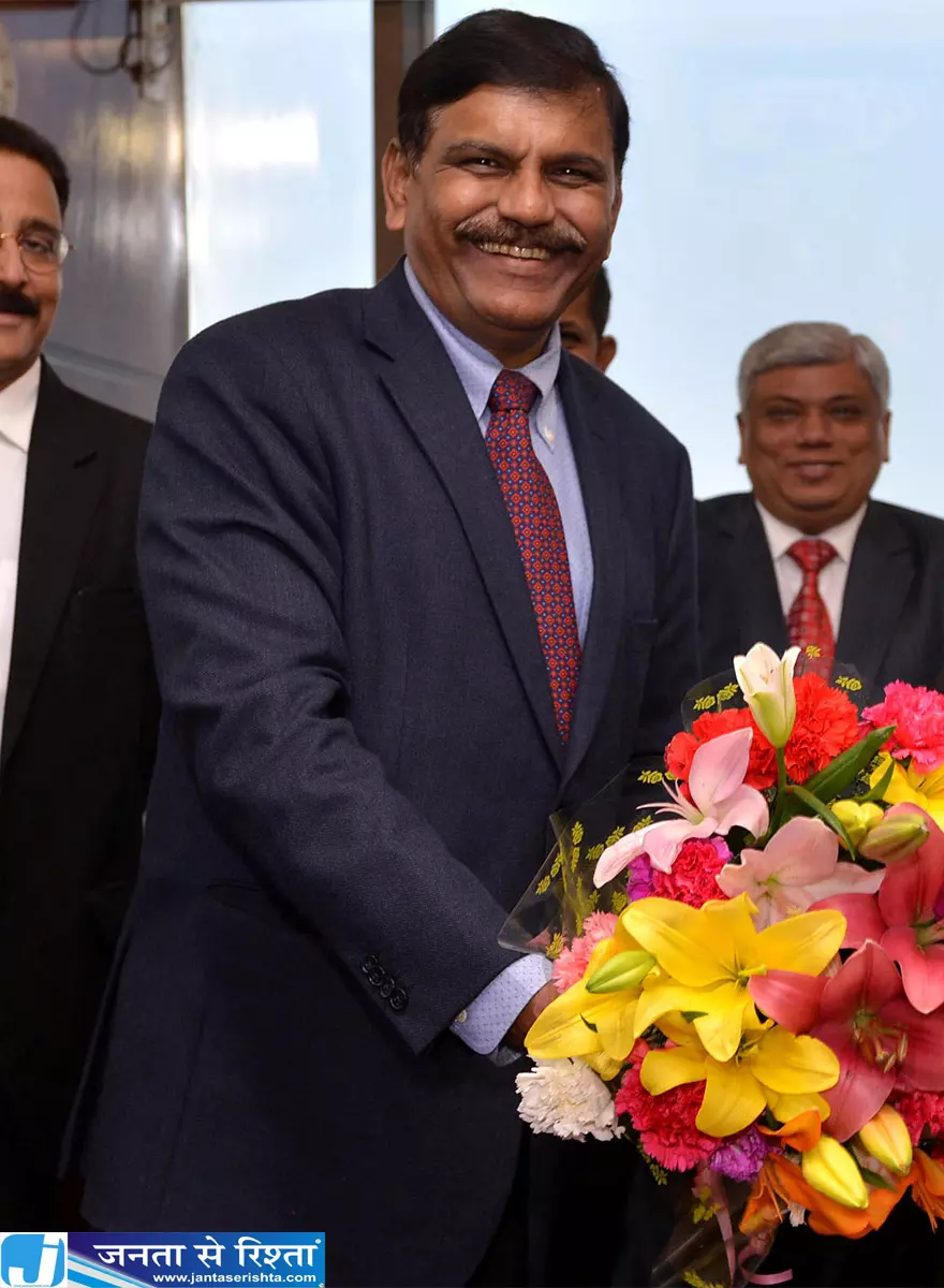 पूर्व CBI डायरेक्टर एम. नागेश्वर राव की सियासत में एंट्री पूर्व CBI डायरेक्टर एम. नागेश्वर राव की सियासत में एंट्री