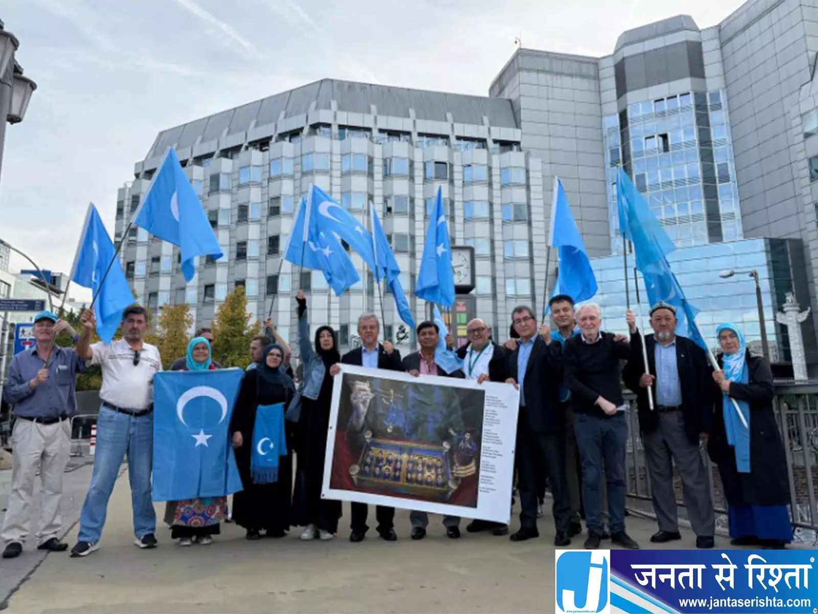 चीन के सर्विलांस नेटवर्क पर बड़ा दावा 135 बायोमेट्रिक कॉन्ट्रैक्ट का जिक्र चीन के सर्विलांस नेटवर्क पर बड़ा दावा 135 बायोमेट्रिक कॉन्ट्रैक्ट का जिक्र