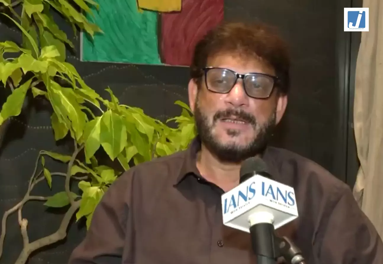 नितेश राणे के ‘पाकिस्तान स्क्रिप्ट’ वाले बयान पर वारिस पठान का पलटवार नितेश राणे के ‘पाकिस्तान स्क्रिप्ट’ वाले बयान पर वारिस पठान का पलटवार