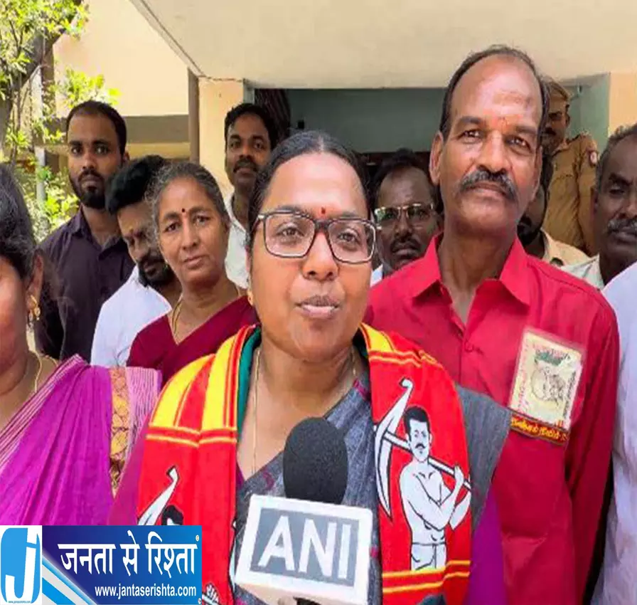 धरापुरम उपचुनाव में वोटरों को नकद बांटने का आरोप धरापुरम उपचुनाव में वोटरों को नकद बांटने का आरोप