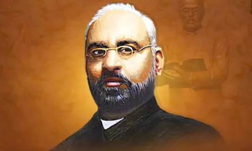 पीएम मोदी ने क्रांतिकारी श्यामजी कृष्ण वर्मा को दी श्रद्धांजलि, बोले- उनके पराक्रम को कभी नहीं भूलेगा देश पीएम मोदी ने क्रांतिकारी श्यामजी कृष्ण वर्मा को दी श्रद्धांजलि, बोले- उनके पराक्रम को कभी नहीं भूलेगा देश
