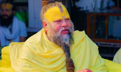 प्रेमानंद महाराज के आश्रम से लापता बताया गया अनुज बरसाना में मिला प्रेमानंद महाराज के आश्रम से लापता बताया गया अनुज बरसाना में मिला