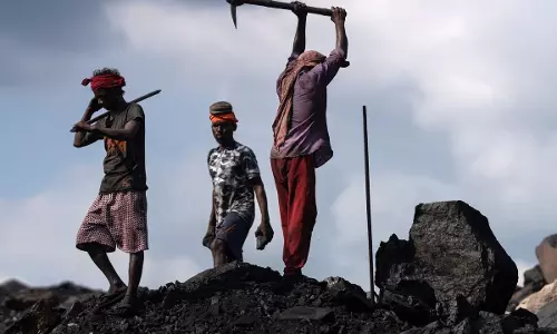 कोल इंडिया कर्मियों को मिलेगा 1.10 लाख रुपये बोनस, 15 अक्टूबर तक खाते में आएगी राशि कोल इंडिया कर्मियों को मिलेगा 1.10 लाख रुपये बोनस, 15 अक्टूबर तक खाते में आएगी राशि