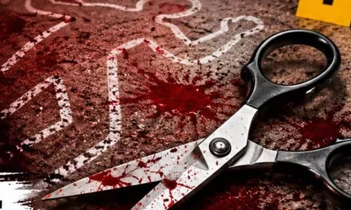 कैंची से ताबड़तोड़ वार कर लूडो खेल रहे दोस्त की हत्या, ऐसे हुई खूनी वारदात कैंची से ताबड़तोड़ वार कर लूडो खेल रहे दोस्त की हत्या, ऐसे हुई खूनी वारदात