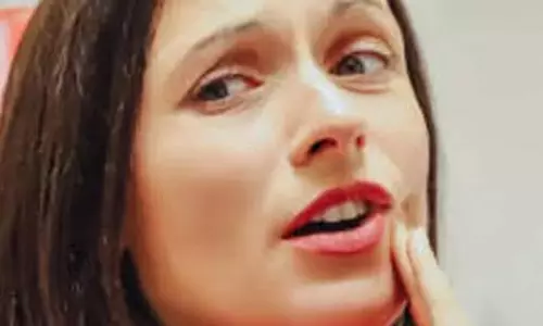 मसूड़ों की सूजन में नींबू-नमक के पानी से मिलेगा आराम जानें घरेलू उपाय मसूड़ों की सूजन में नींबू-नमक के पानी से मिलेगा आराम जानें घरेलू उपाय