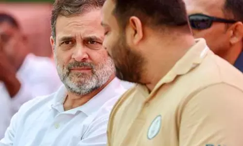 बिहार विधान परिषद चुनाव: महागठबंधन के घटक दल आमने-सामने, पटना स्नातक में जदयू के भीतर ही फंसा पेंच बिहार विधान परिषद चुनाव: महागठबंधन के घटक दल आमने-सामने, पटना स्नातक में जदयू के भीतर ही फंसा पेंच