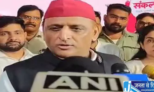 गोरखपुर सपा में बड़ा फेरबदल पूरी कार्यकारिणी भंग गोरखपुर सपा में बड़ा फेरबदल पूरी कार्यकारिणी भंग