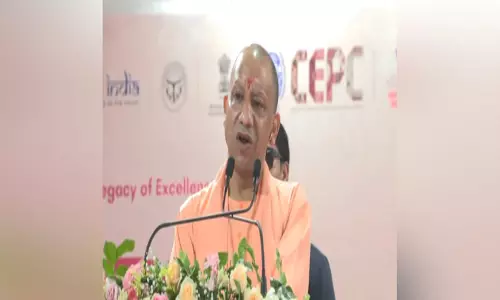 अब पलायन नहीं, अपनी माटी में हुनर दिखा रहे कारीगर: मुख्यमंत्री योगी अब पलायन नहीं, अपनी माटी में हुनर दिखा रहे कारीगर: मुख्यमंत्री योगी