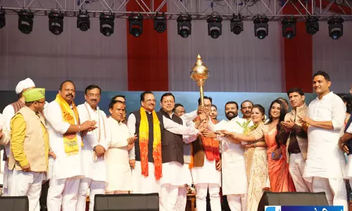 उत्तराखंड आदि रंगोत्सव का आगाज CM धामी ने किया उद्घाटन उत्तराखंड आदि रंगोत्सव का आगाज CM धामी ने किया उद्घाटन
