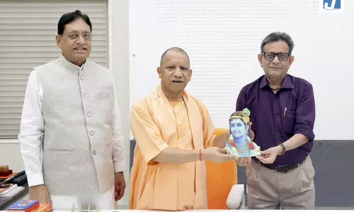 सीएम योगी आदित्यनाथ से पूर्व सांसद संतोष कुमार सिंह की शिष्टाचार भेंट सीएम योगी आदित्यनाथ से पूर्व सांसद संतोष कुमार सिंह की शिष्टाचार भेंट