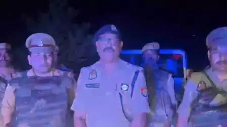 मुठभेड़, पुलिस की गोली लगने से एक आरोपी घायल, दो मौके से गिरफ्तार मुठभेड़, पुलिस की गोली लगने से एक आरोपी घायल, दो मौके से गिरफ्तार