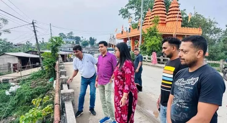 डूमडूमा में एक्शन: विधायक ने नदी कटाव नियंत्रण योजनाओं की समीक्षा की डूमडूमा में एक्शन: विधायक ने नदी कटाव नियंत्रण योजनाओं की समीक्षा की