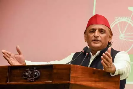 अखिलेश का बड़ा फैसला: गोरखपुर सपा के जिला-महानगर अध्यक्ष बर्खास्त, फ्रंटल संगठनों की कार्यकारिणी भी भंग अखिलेश का बड़ा फैसला: गोरखपुर सपा के जिला-महानगर अध्यक्ष बर्खास्त, फ्रंटल संगठनों की कार्यकारिणी भी भंग