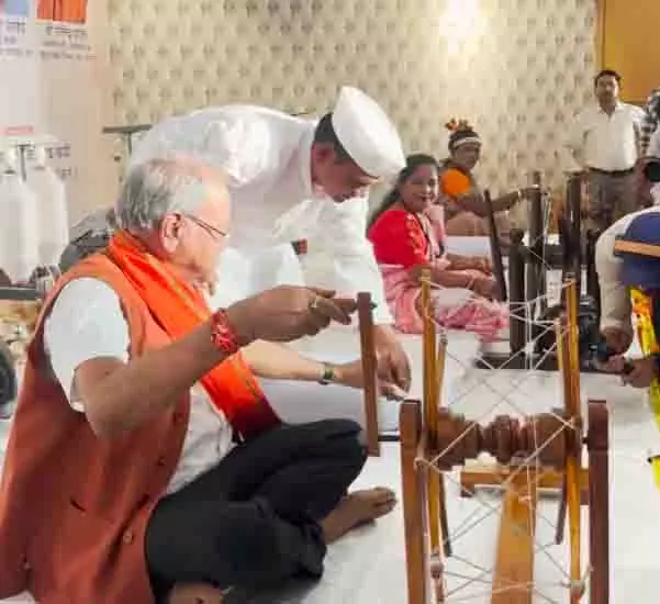 सांसद बृजमोहन अग्रवाल ने कारीगरों के लिए ब्रांडिंग पर दिया जोर सांसद बृजमोहन अग्रवाल ने कारीगरों के लिए ब्रांडिंग पर दिया जोर