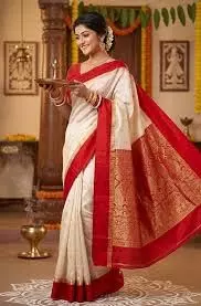 दुर्गा पूजा पर दिखना है खूबसूरत, ट्राई करें ये बंगाली साड़ी लुक दुर्गा पूजा पर दिखना है खूबसूरत, ट्राई करें ये बंगाली साड़ी लुक