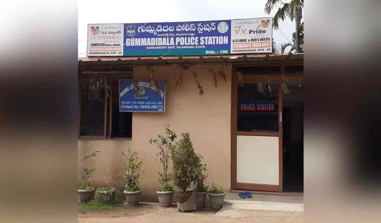 पाटनचेरु पुलिस पदों के लिए लॉबिंग का दौर शुरू पाटनचेरु पुलिस पदों के लिए लॉबिंग का दौर शुरू