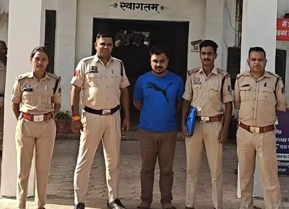 गर्भवती पत्नी से बेरहमी से मारपीट, गर्भ में पल रहे शिशु की मौत, आरोपी गिरफ्तार गर्भवती पत्नी से बेरहमी से मारपीट, गर्भ में पल रहे शिशु की मौत, आरोपी गिरफ्तार