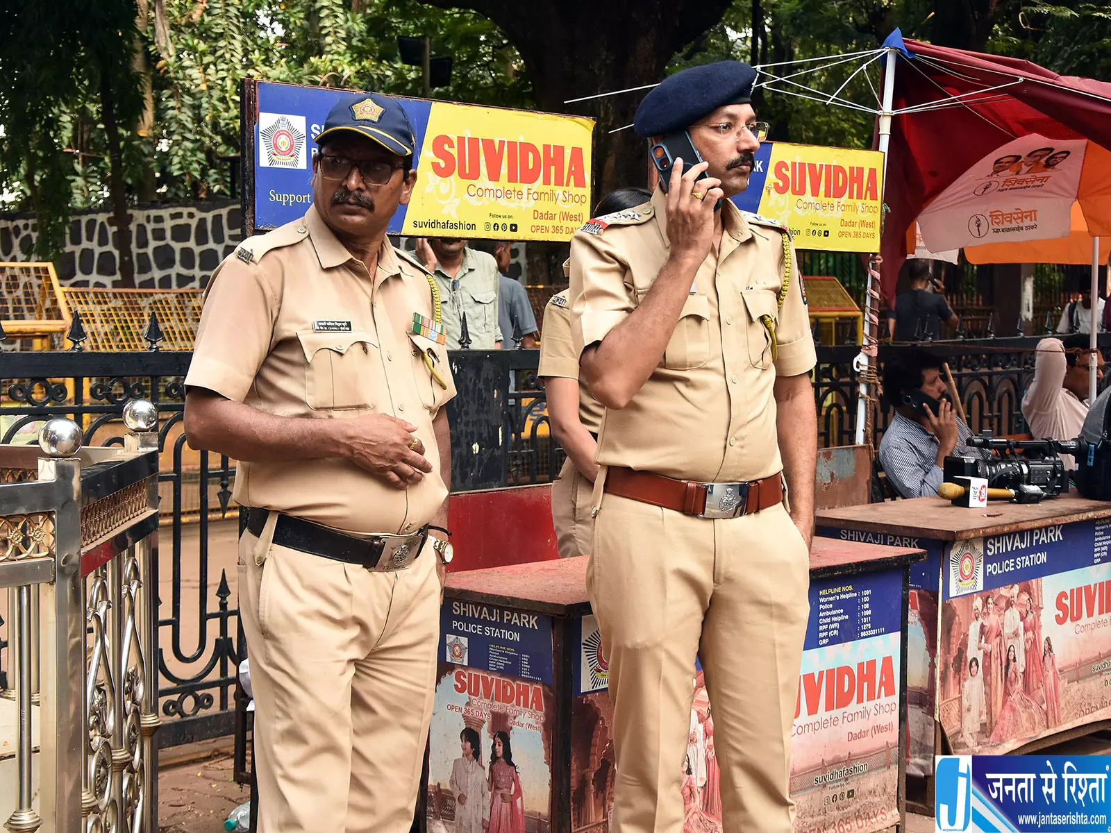 मुंबई में MNS शिवसेना UBT के विरोध मार्च पर FIR मुंबई में MNS शिवसेना UBT के विरोध मार्च पर FIR