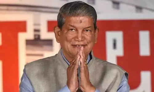 हाईकमान की आपत्ति के बीच हरीश रावत की यात्रा पर सियासी हलचल हाईकमान की आपत्ति के बीच हरीश रावत की यात्रा पर सियासी हलचल