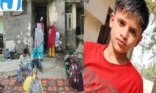 खेल के दौरान विवाद में 13 साल के बच्चे की चाकू मारकर हत्या खेल के दौरान विवाद में 13 साल के बच्चे की चाकू मारकर हत्या
