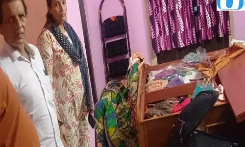 धनबाद में चोरों ने दो घरों पर बोला धावा, लाखों का माल लेकर फरार