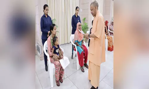 जनता दर्शन: सीएम योगी ने कहा- उचित समस्या को लेकर दूसरी बार फरियादी आए तो जवाबदेही तय जनता दर्शन: सीएम योगी ने कहा- उचित समस्या को लेकर दूसरी बार फरियादी आए तो जवाबदेही तय
