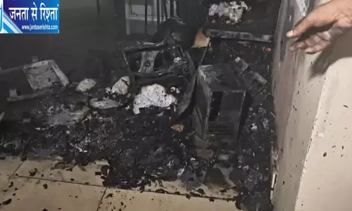 सुंदरगढ़ में PNB शाखा में लगी भीषण आग, जरूरी कागजात और फर्नीचर जलने की आशंका सुंदरगढ़ में PNB शाखा में लगी भीषण आग, जरूरी कागजात और फर्नीचर जलने की आशंका
