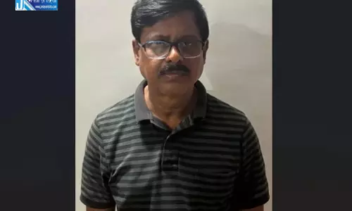 ओडिशा विजिलेंस की बड़ी कार्रवाई, इंजीनियर अरबिंद मोहंती से जुड़ी 10 जगहों पर छापेमारी ओडिशा विजिलेंस की बड़ी कार्रवाई, इंजीनियर अरबिंद मोहंती से जुड़ी 10 जगहों पर छापेमारी