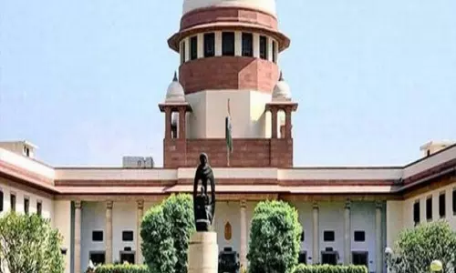 SIR के बीच Form 6 पर सुप्रीम कोर्ट का सवाल SIR के बीच Form 6 पर सुप्रीम कोर्ट का सवाल