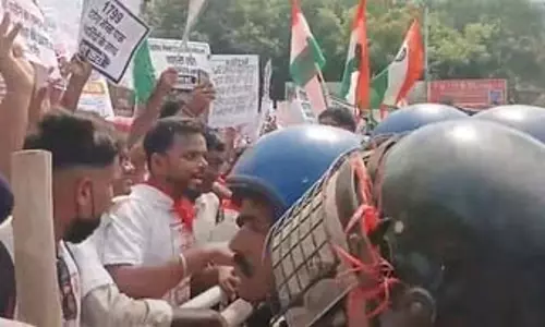 पटना की सड़कों पर उतरे दारोगा अभ्यर्थी, मुख्य परीक्षा रद्द करने का फैसला वापस लेने की मांग