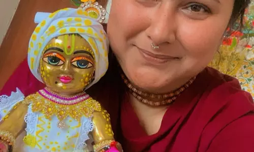 भोजपुरी सिनेमा से दूर हुईं प्रियंका पंडित, कभी बोल्ड अंदाज से बटोरी थीं सुर्खियां