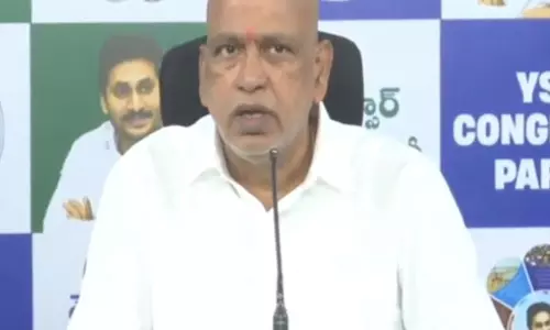स्थानीय निकाय चुनाव से पहले सर्टिफिकेट विवाद YSRCP ने उठाए सवाल स्थानीय निकाय चुनाव से पहले सर्टिफिकेट विवाद YSRCP ने उठाए सवाल