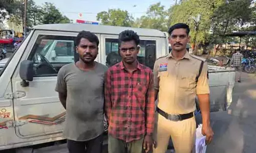 SECL खदान से 200 लीटर डीजल चोरी, 2 आरोपी गिरफ्तार SECL खदान से 200 लीटर डीजल चोरी, 2 आरोपी गिरफ्तार