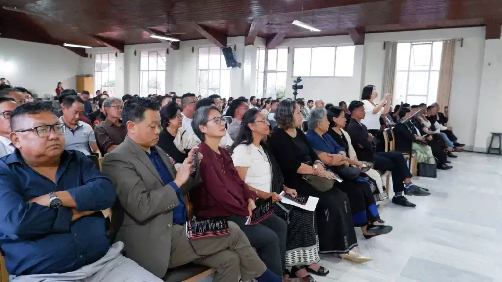 FNR निकेतु इरालु के लिए स्मारक सेवा आयोजित FNR निकेतु इरालु के लिए स्मारक सेवा आयोजित
