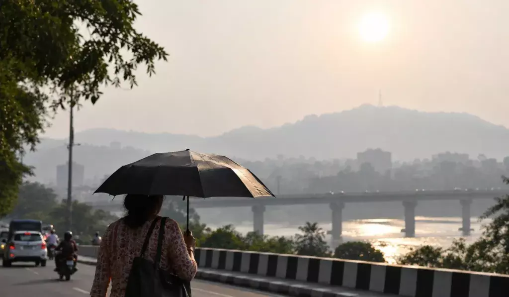 गर्मी की चपेट में गुवाहाटी: स्टडी में सामने आए चिंताजनक आंकड़े गर्मी की चपेट में गुवाहाटी: स्टडी में सामने आए चिंताजनक आंकड़े