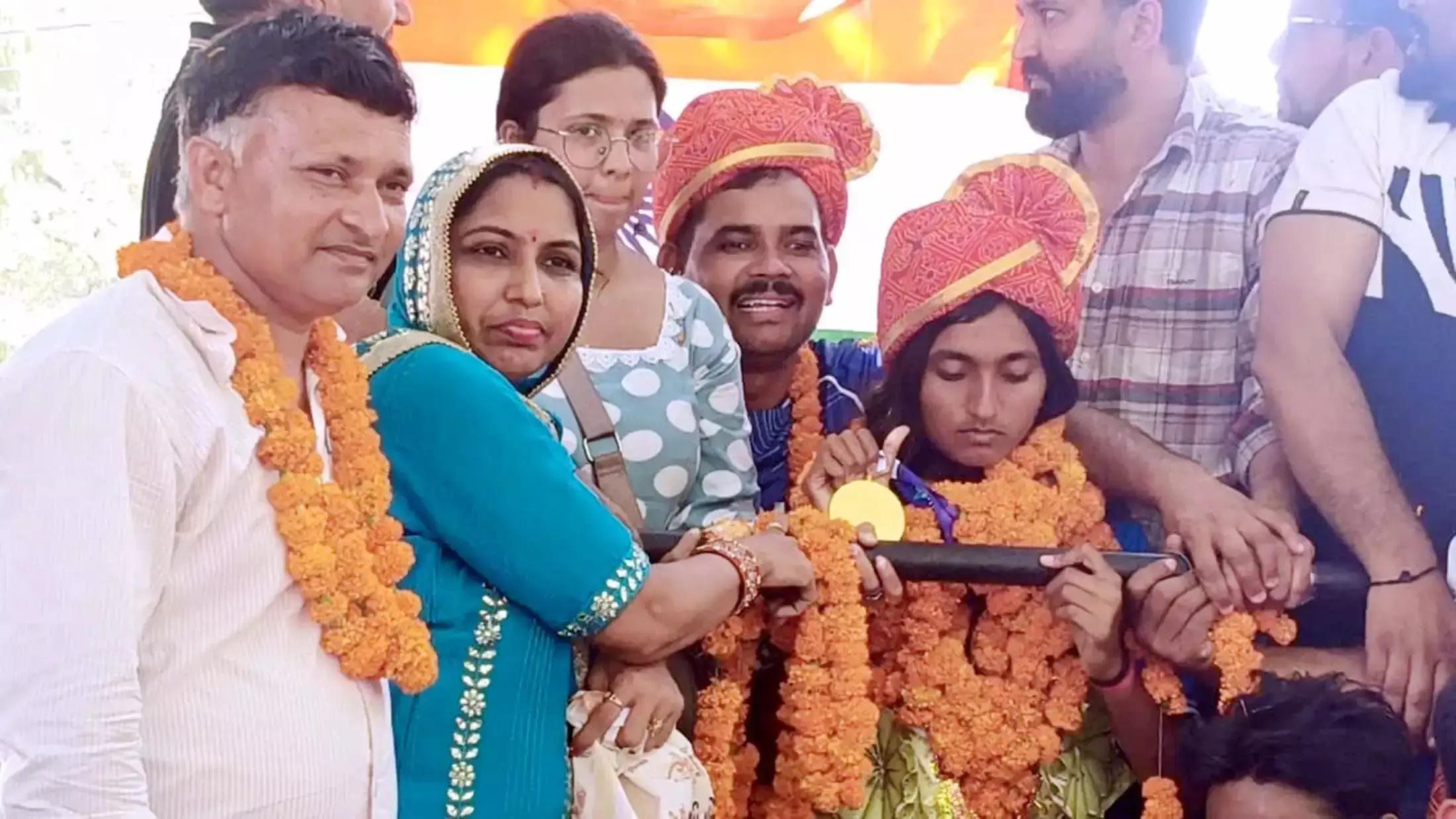 गोल्ड मेडल लेकर जींद पहुंचीं तीरंदाज कीर्ति शर्मा गोल्ड मेडल लेकर जींद पहुंचीं तीरंदाज कीर्ति शर्मा