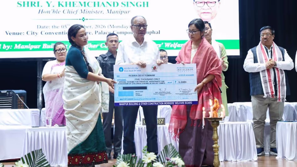मणिपुर: बेघर हुए लोगों की वापसी के लिए सरकार की बड़ी पहल मणिपुर: बेघर हुए लोगों की वापसी के लिए सरकार की बड़ी पहल